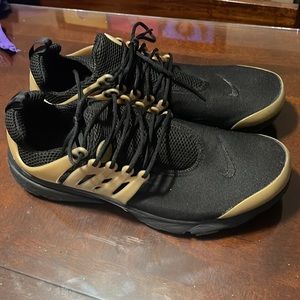 Nike Presto Running Shoes Black/Gold size 13